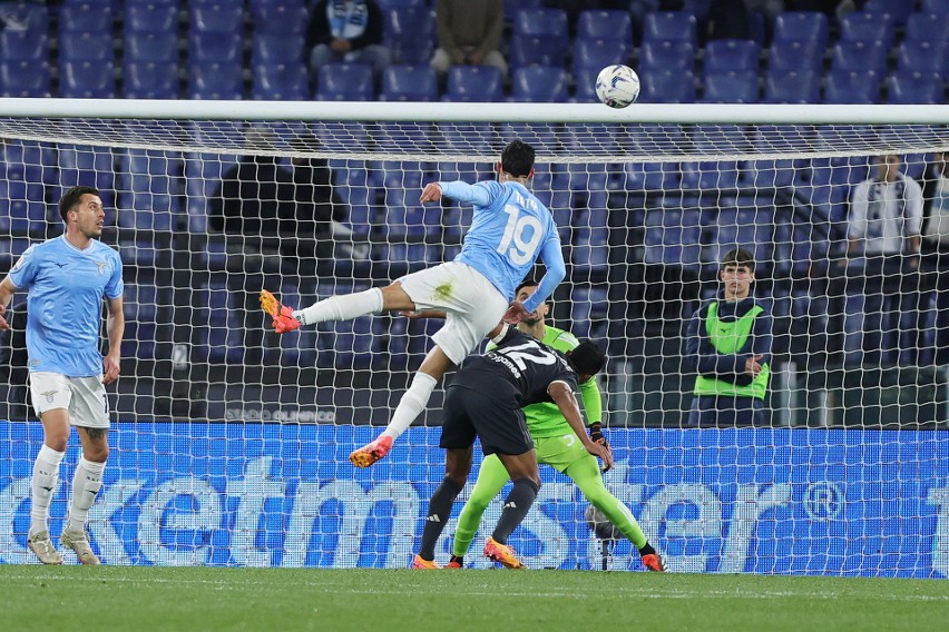 Taty Castellanos (Lazio) strzelił gola w meczu półfinałowym...