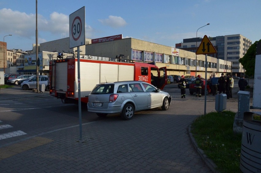 Wrocław: Wypadek przy pl. Jana Pawła II. Były utrudnienia (FOTO)
