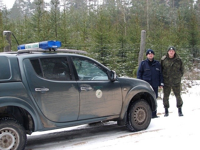 Akcja Choinka. Patrole w lasach i kontrole kierowców (zdjęcia)