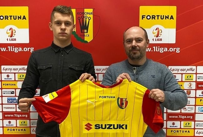 Bartosz Kralka podpisał profesjonalny kontrakt z Koroną...