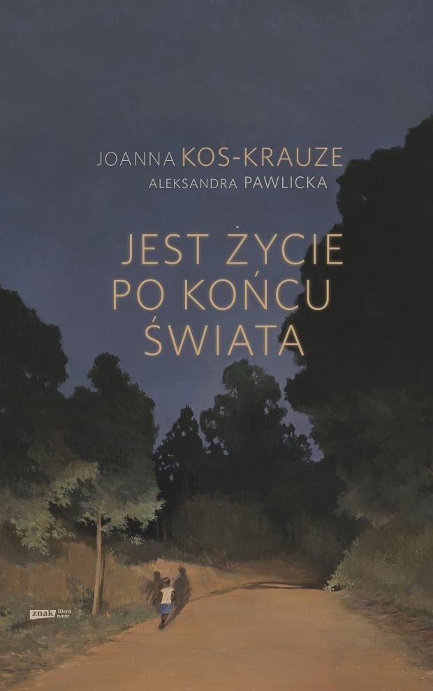 Dług, Mój Nikifor, Plac Zbawiciela, Papusza – wybitne filmy, o których słyszał prawie każdy. Za ich sukcesem, obok Krzysztofa Krauze, stoi jego partnerka w pracy i życiu – Joanna Kos-Krauze. Artystka, niezwykły człowiek, silna kobieta. Ostatni film, Ptaki śpiewają w Kigali, ten chyba najtrudniejszy, w Afryce, zrobiła już sama. Ukończyła go po śmierci męża.Ta książka to nie jest zwykły wywiad rzeka. Osobista rozmowa z Joanną Kos-Krauze przeplatana jest reportażami z Rwandy, kraju, którego mieszkańcy muszą nauczyć się żyć na nowo, a który stał się drugim domem Joanny. Temat tej książki również nie jest błahy. Jest to przepiękna, choć momentami dotkliwa opowieść o sile miłości, determinacji i przebaczenia. O sile kraju, który odbudowuje się po wojnie domowej, i sile kobiety, która przeżywa swój osobisty koniec świata i się po nim podnosi.