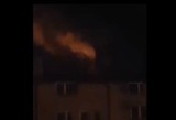 Pożar kamienicy w Łapach. Z komina wydobywały się płomienie i kłęby dymu. Zareagowała policja [WIDEO]