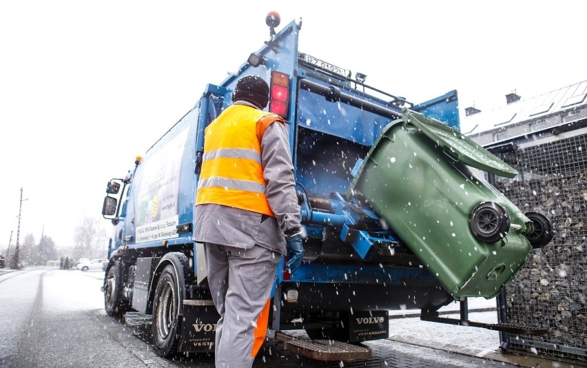 Śmieci drożeją na potęgę. Rekordowe ceny są w gminie Liszki