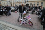 Wielkanocne "jajeczko" motocyklistów na Rynku w Opolu. Przyjechało około 300 maszyn z Opolszczyzny i sąsiednich regionów