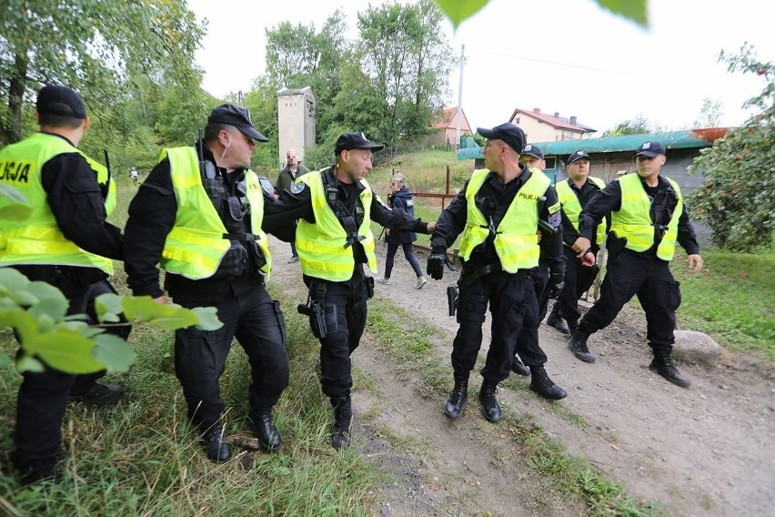 Śmiertelne postrzelenie. Policja wiedziała, że 22-latek ukrywa się