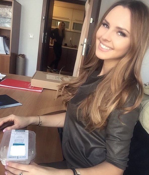 Magdalena Bieńkowska to Miss Polski 2015. Magda ma 22-lata i...
