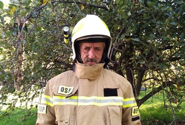 Wiesław Rusek z Ochotniczej Straży Pożarnej z Bejsc został najlepszym strażakiem 2021 roku w powiecie kazimierskim.