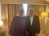 Prezydent USA to praktykujący katolik. Podczas wizyty w Polsce Joe Biden uczestniczył w mszy świętej