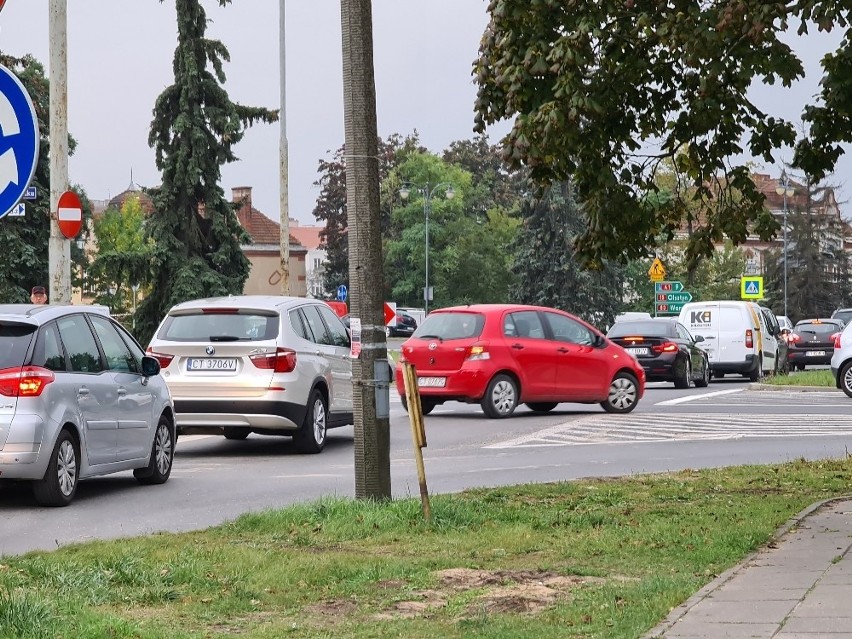 Awaria gazociągu w centrum Torunia. Gigantyczne utrudnienia...