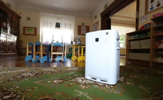 Radni przekazali pieniądze na zakup oczyszczaczy powietrza dla wodzisławskich przedszkoli