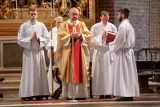 Koronawirus w Polsce. Episkopat apeluje o zwiększenie liczby mszy świętych