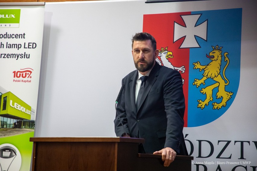 Marszałek Władysław Ortyl wręczył nagrody podkarpackim samorządowcom [ZDJĘCIA]