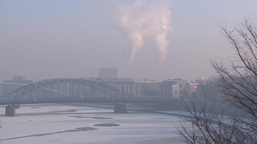 Smog w Małopolsce. Normy dalej przekroczone. Najgorzej pod Krakowem