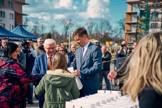 W poniedziałek, 4 marca, kolejni mieszkańcy Gliwic odebrali klucze do wymarzonych mieszkań.