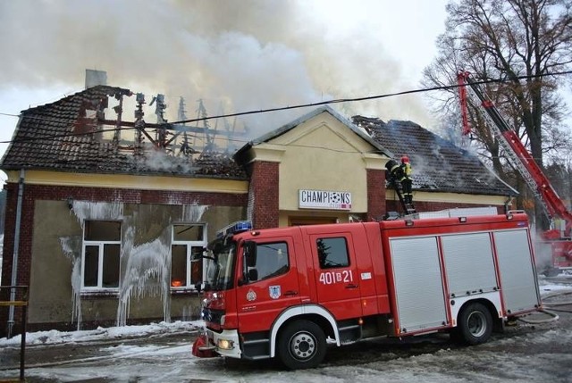 Spaliła się restauracja na terenie Miejskiego Ośrodka Sportu i Rekreacji w Bytowie