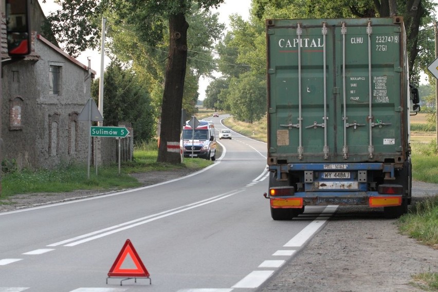 Wypadek busa pod Wrocławiem. "Mieliśmy zgłoszenie o wielu rannych"