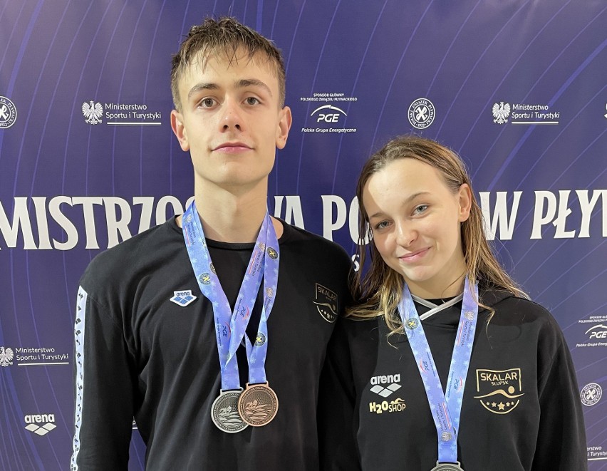 Medale reprezentantów Skalara Słupsk w zimowych mistrzostwach Polski w pływaniu