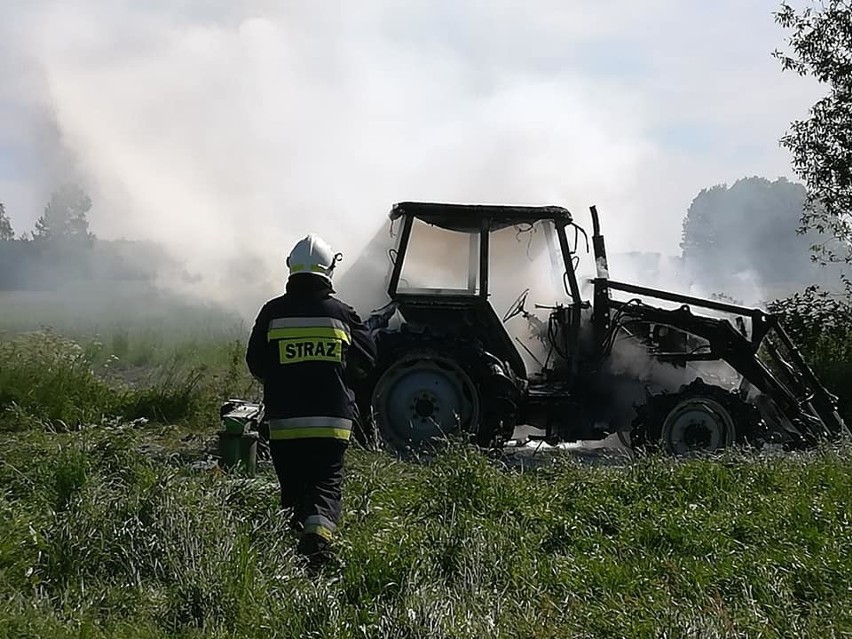 Horodnianka. Ciągnik doszczętnie spłonął  na oczach rolnika (zdjęcia)