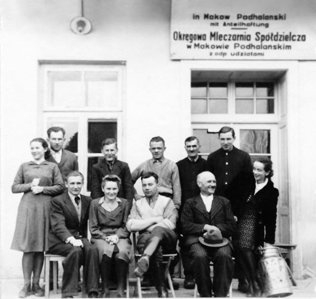 Mało kto wie, że Janina Jarzynówna-Sobczak ( po prawej stronie) w czasie wojny pracowała w Okręgowej Mleczarni  Spółdzielczej...
