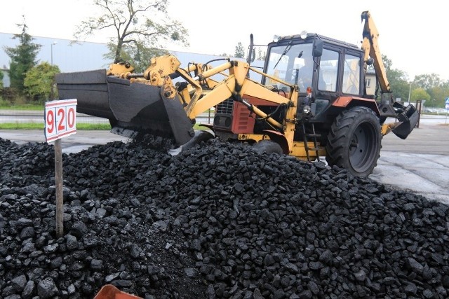 Na opolskich składach opału panuje drożyzna.