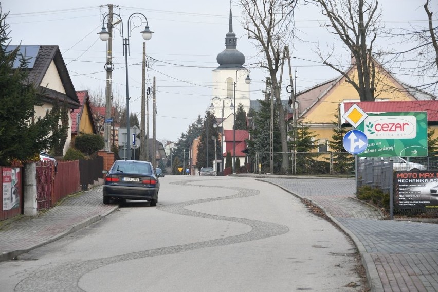 Zamknięte sklepy i restauracje w całej Polsce. Pacanów...