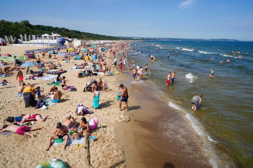 Latem 2022 Polacy decydowali się na krótkie wyjazdy...