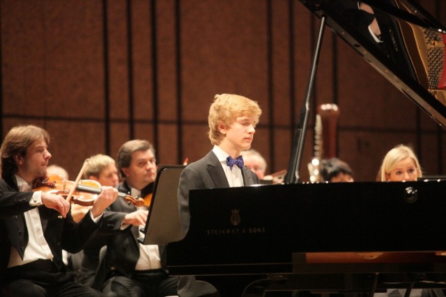 Jan Lisiecki, urodzony w kanadyjskim Calgary pianista narodowości polskiej, zaprezentował w Łodzi materiał, który niebawem nagra dla prestiżowej wytwórni Deutsche Grammophon