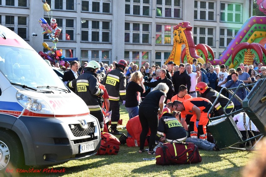 Skrzyszów. Wypadek na festynie. Ranni strażak i dzieci [AKTUALIZACJA]