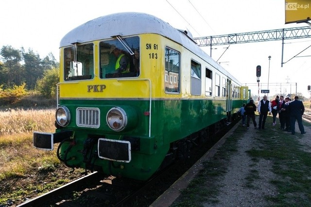 Wagon motorowy SN61, popularny Ganz z 1972 roku pojechał w październiku 2018 roku  ze Szczecina do Godkowa, okazją było otwarcie drogi rowerowej z Siekierek do Trzcińska Zdroju. Wagon został zakupiony przez Województwo Zachodniopomorskie w listopadzie 2010 r. od jego dotychczasowego użytkownika, spółki PKP Cargo S.A., która przeznaczyła go na złom. Następnie został przekazany Przewozom Regionalnym i znalazł swoje miejsce w lokomotywowni Szczecin Wzgórze Hetmańskie.