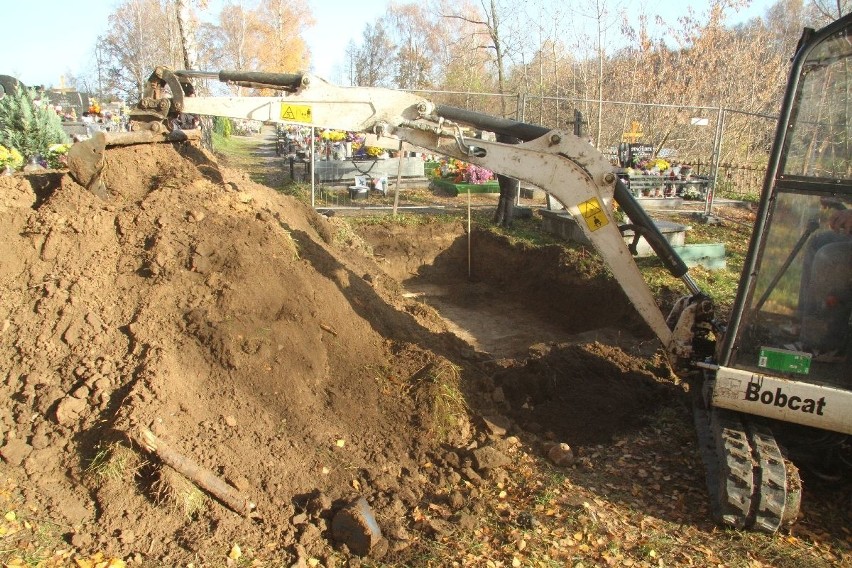 W Kielcach szukają szczątków ofiar komunistycznego reżimu (ZDJĘCIA)