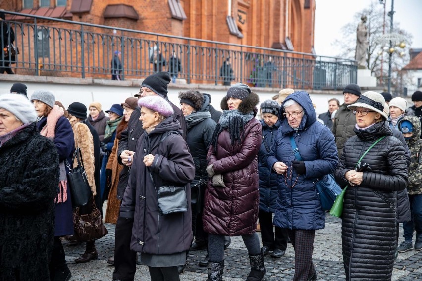 19-01-2020 bialystok marsz przeciw lgbt krucjata rozancowa...