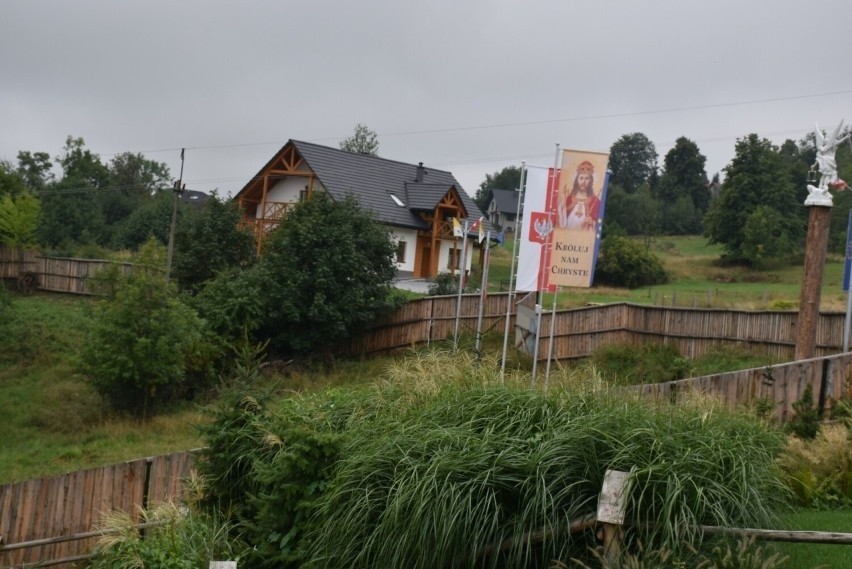 Na tych terenach w gminie Zawoja Natanek chce wybudować...