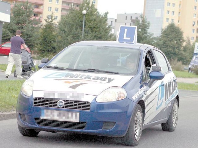 Kierowcy z Bytowa i Lęborka egzamin na prawo jazdy muszą zdawać w Słupsku.