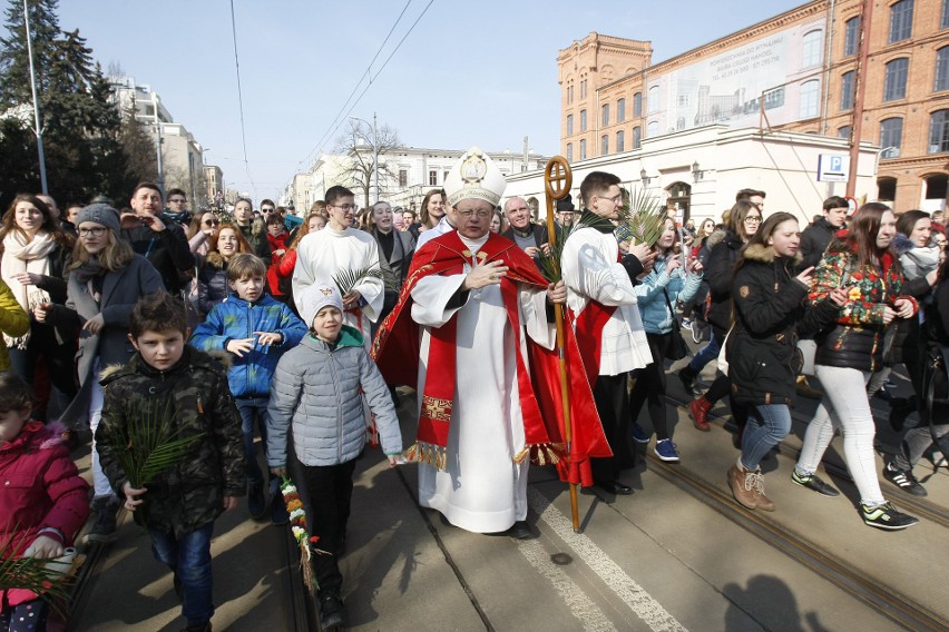 Marsz dla Jezusa w Łodzi przeszedł ulicą Piotrkowską