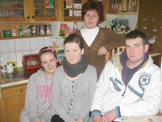 Rodzina Mieczysława Kubery przeżywa ogromny stres. Nie wiadomo, czy we Francji odnaleziono jego zwłoki. Wciąż liczą, że tato jednak żyje.