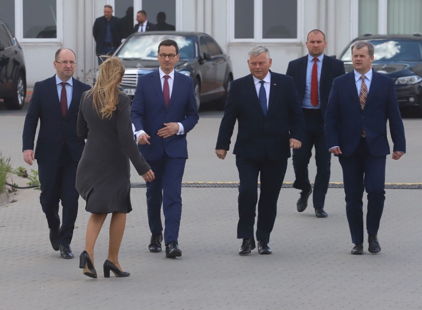 Premier Mateusz Morawiecki zainaugurował budowę lotniska w Radomiu. Zobacz zdjęcia