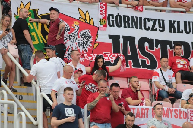 Kibice Biało-Czerwonych na meczu Macedonia Płn. - Polska w Skopje