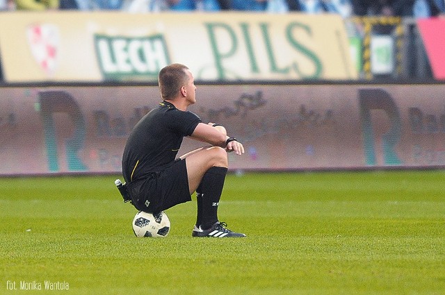 Lech Poznań z małymi problemami, ale wygrał z Górnikiem Zabrze 3:1. Dzięki porażce Jagiellonii Białystok podopieczni Nenada Bjelicy zakończyli sezon zasadniczy na pierwszym miejscu.