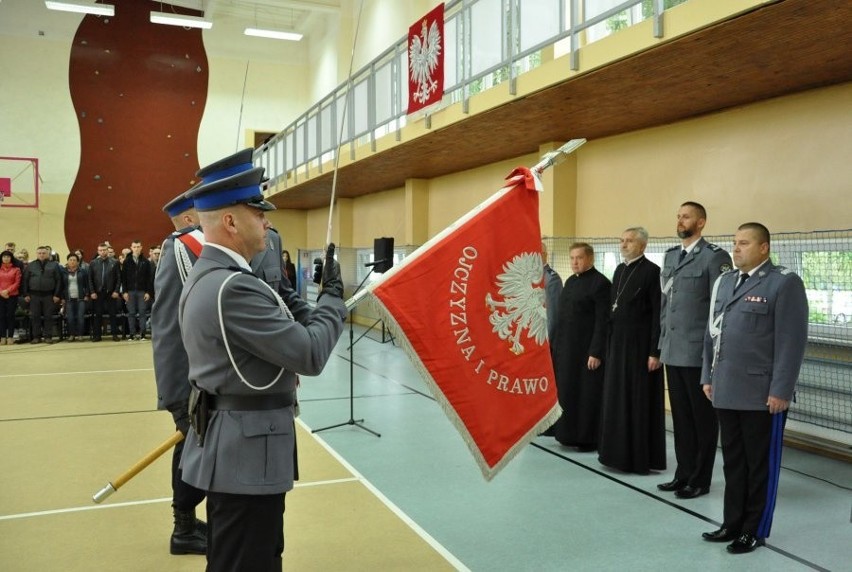 27 nowych policjantów złożyło ślubowanie (zdjęcia)