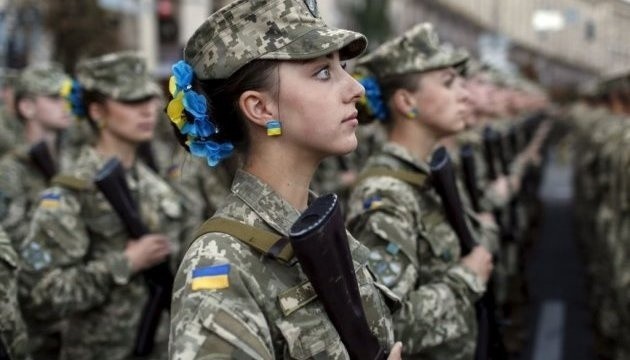Od początku inwazji Rosji na Ukrainę do służby w armii zgłosiło się ok. tysiąca kobiet