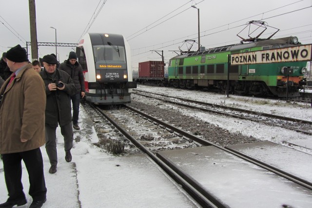 Kolejarze i urzędnicy przejechali z Poznania Głównego do Złotnik a następnie przez Franowo i Starołękę wrócili na dworzec Poznań Główny.