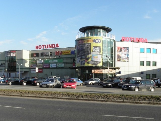 C.H. Rotunda ma coraz więcej klientów. Fot. Archiwum