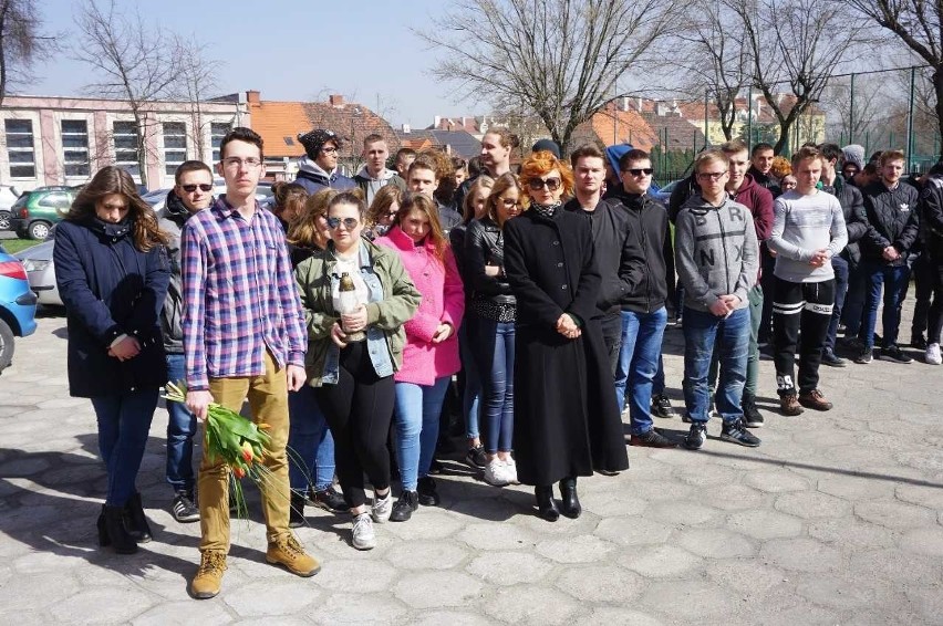 Społeczność Zespołu Szkół Ponadgimnazjalnych nr 1 im. Jana...