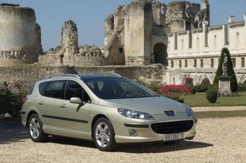 Fot. Peugeot: Peugeot 407 SW ma nowoczesną linię nadwozia....