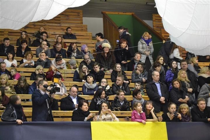 Studniówka 2016 VII Liceum Ogólnokształcącego im. M. Kopernika w Częstochowie [ZDJĘCIA]