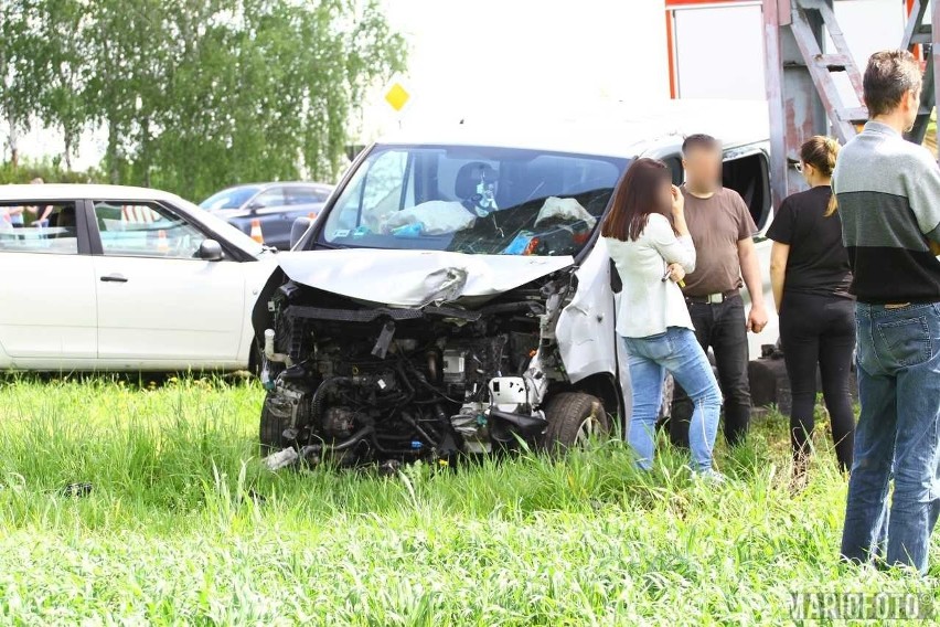 Wypadek w Źlinicach. Nie żyje pasażerka volkswagena.