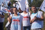 Protest Solidarności przed Jysk w Radomsku. Związkowcy bronią zwolnionego szefa zakładowej "S" [ZDJĘCIA, FILM]
