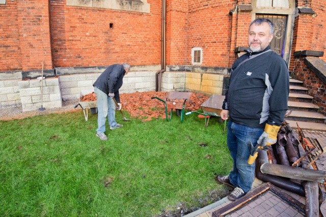 Ze zniszczonych elementów w pożarze katedry w Sosnowcu powstaną ikony