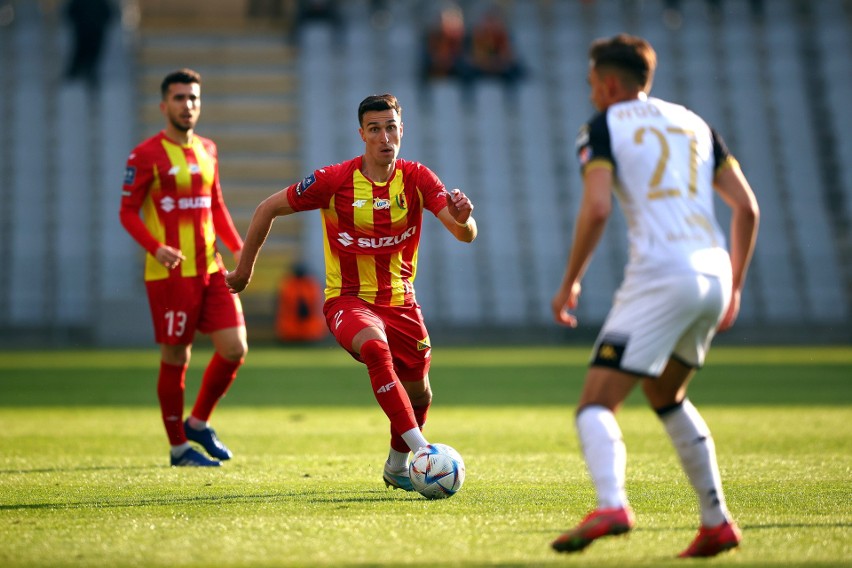 Dominick Zator (Korona Kielce) - Dzięki niemu drużyna...