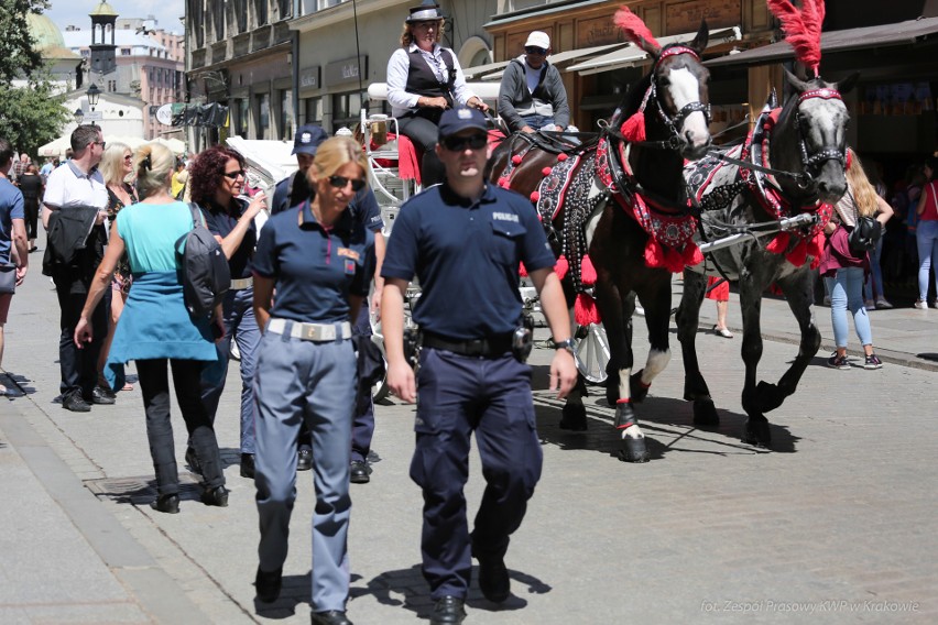 Włoscy policjanci na ulicach Krakowa. Będą czuwać nad turystami